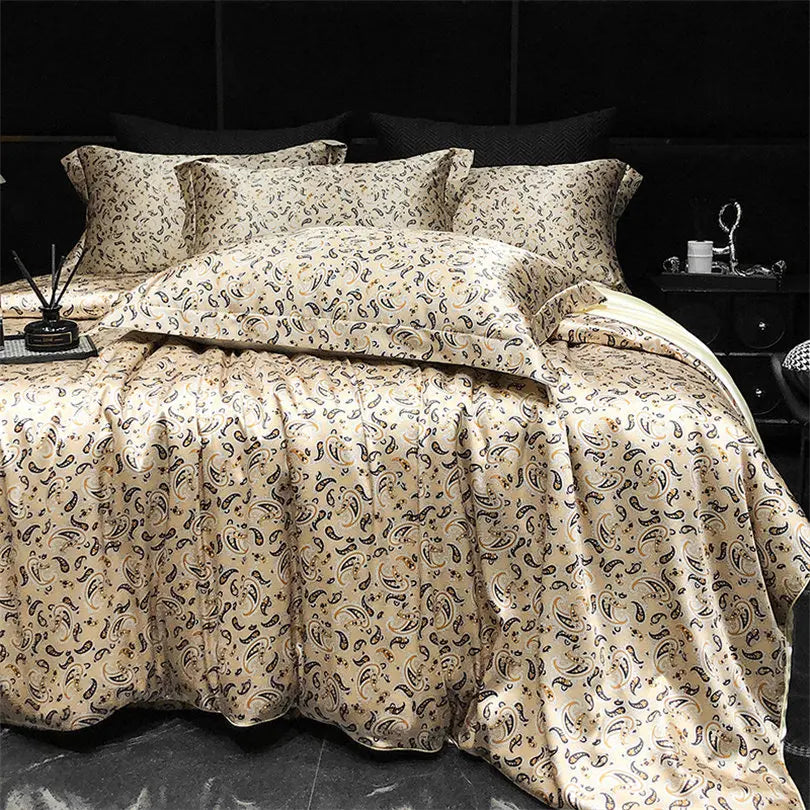 Luxury Natural Silk Floral Bedding Set – 4-Piece Smooth & Silky Comfort Set